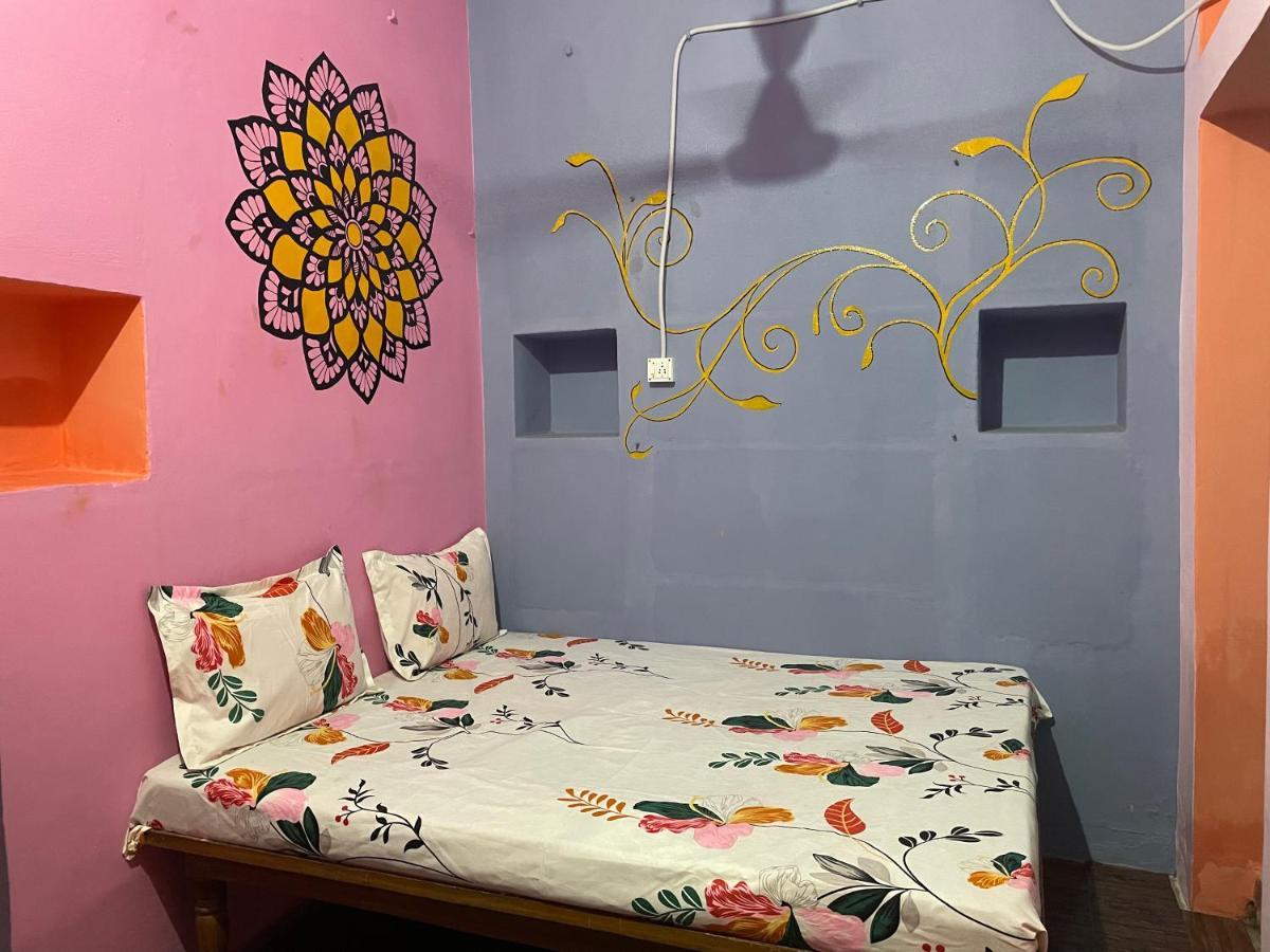 Indra Paying Guest House Варанасі Екстер'єр фото