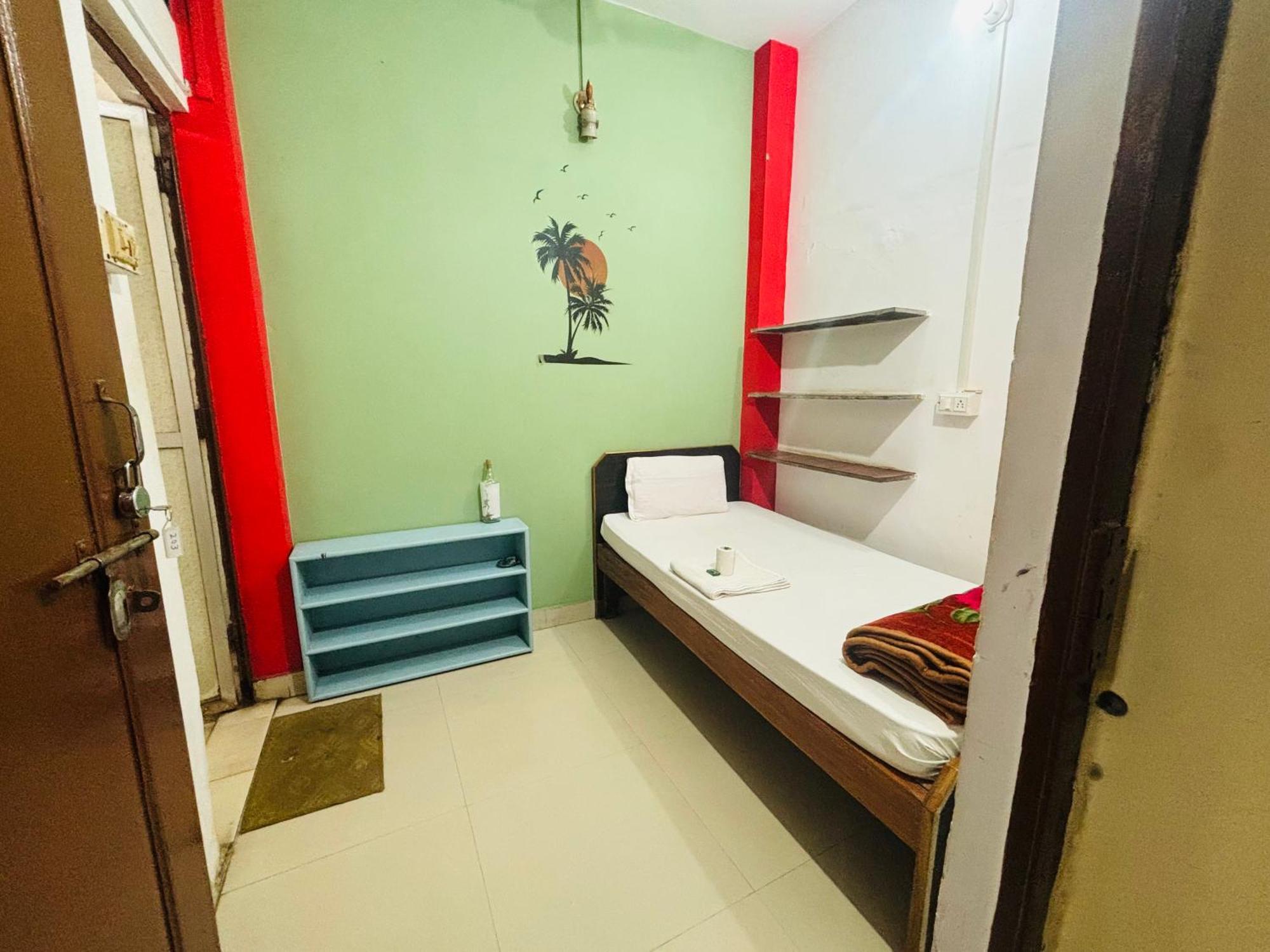 Indra Paying Guest House Варанасі Екстер'єр фото